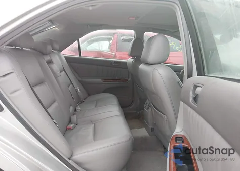 2005 Toyota Camry Xle V6 z USA, uszkodzony, nr VIN 4T1BF30K75U084307